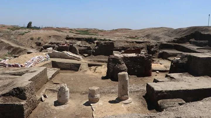 Ancient Egypt's largest astronomical observatory discovered.