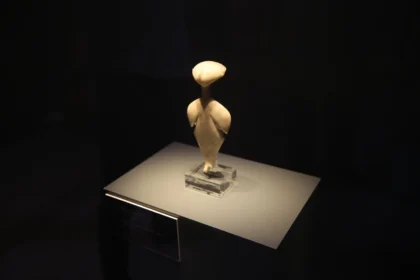 6,500-year-old artifact returns to Turkey