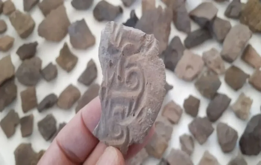 Over 4,000 ancient clay seals discovered in western Iran - Mais de 4.000 selos de argila descobertos no oeste do Irã