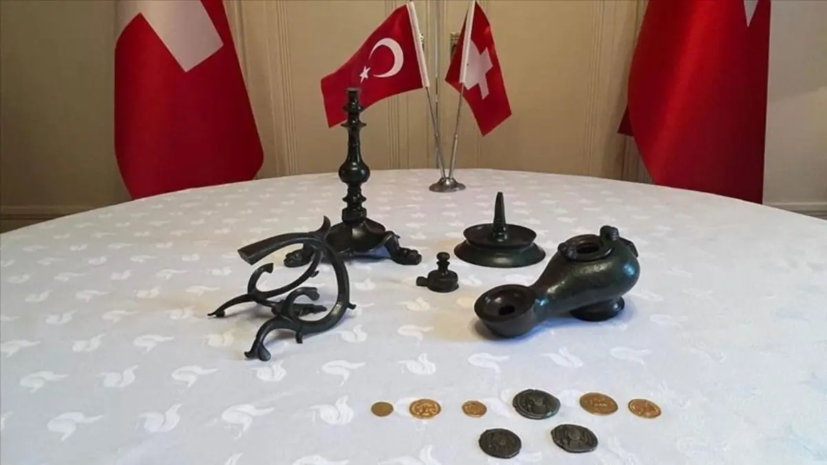 1,500-year-old smuggled artifacts return to Türkiye.