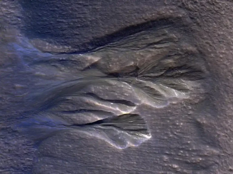 Como a vida poderia existir sob o gelo em Marte