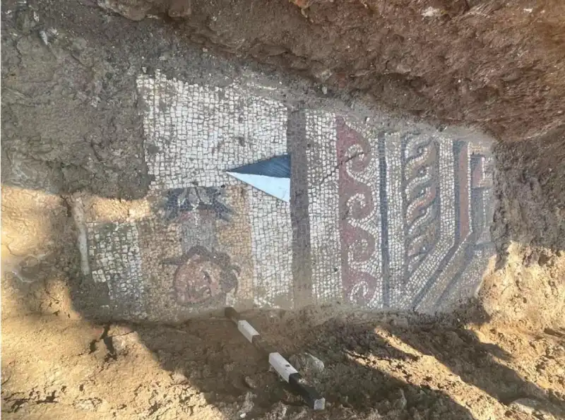 Ancient Roman mosaic discovered during infrastructure works in Türkiye
