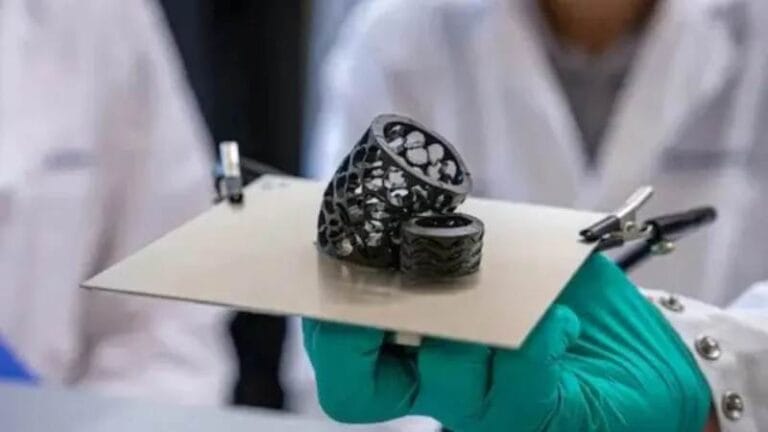 The new metamaterial designed by the Rice University team. Credit: Jorge Vidal/Rice University