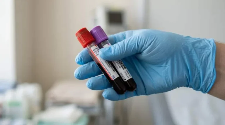 Estudo revela PFAS em 98,8% das amostras de sangue humano