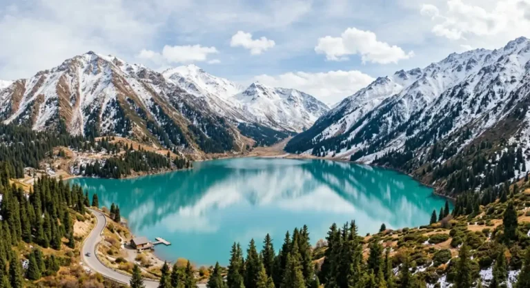 Um oceano perdido pode ter ajudado a formar as montanhas da Ásia Central muito antes do surgimento do Himalaia. Pesquisadores afirmam que poderosas forças tectônicas do antigo Oceano Tétis criaram paisagens dramáticas vistas por dinossauros milhões de anos atrás.