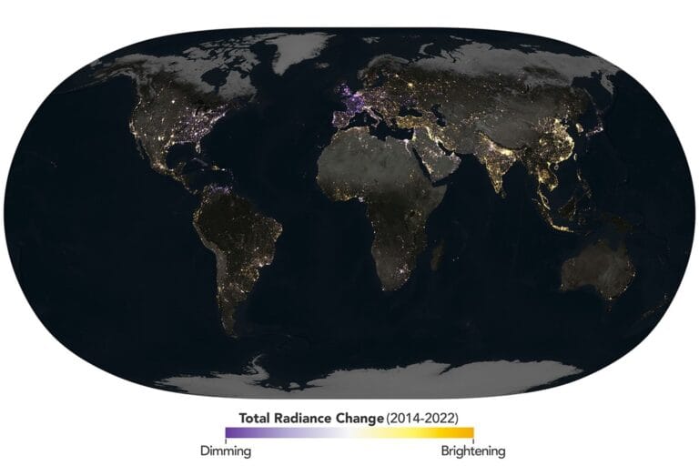 NASA analisa mudanças na iluminação artificial da Terra