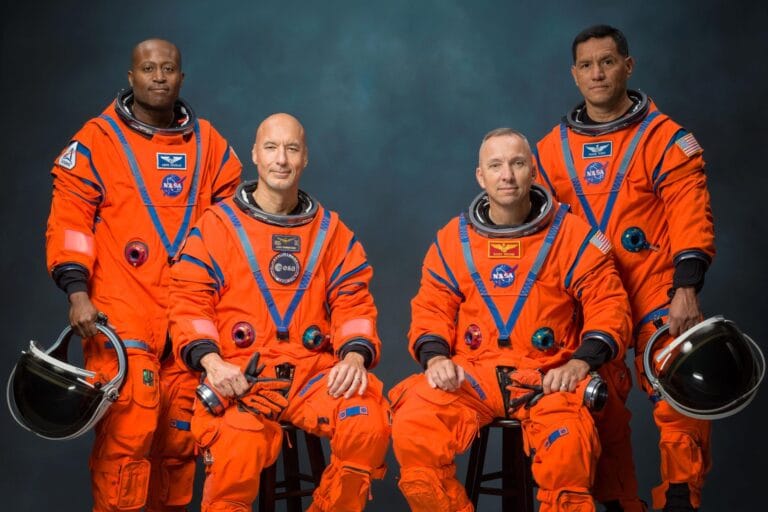 NASA anuncia astronautas da missão Artemis III para 2027