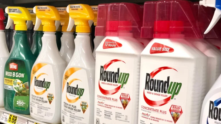 Estudo relaciona herbicida glyphosate a bactérias resistentes