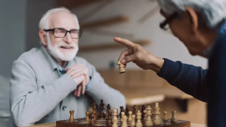 Estudo revela que saúde cerebral pode melhorar até os 90 anos