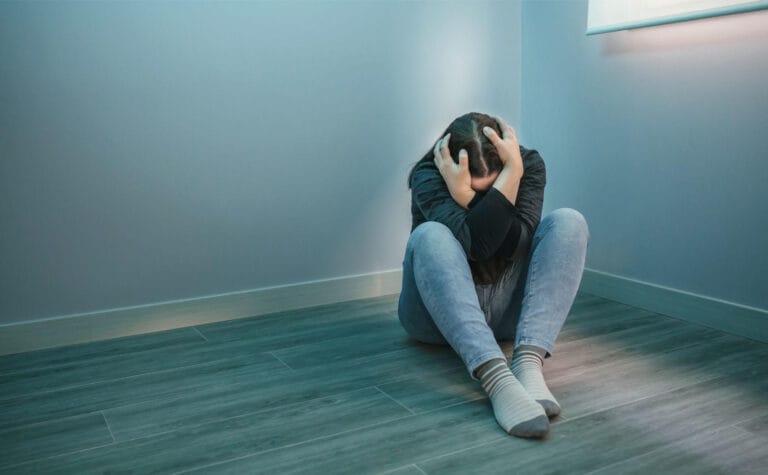 Estudo relaciona solidão a problemas de saúde mental