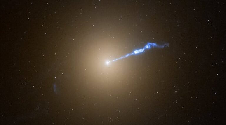 Astrônomos produzem imagem detalhada do jato M87 em raios-X
