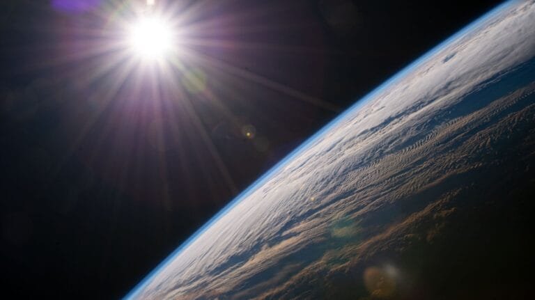 Astrobiologistas discutem origem da vida na Terra