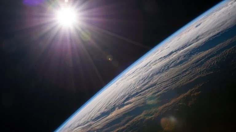 Astrobiologistas discutem origem da vida na Terra