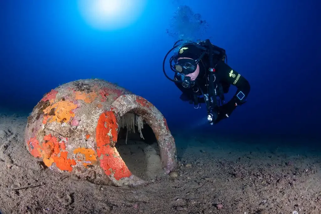 dolium roman shipwreck Elba island