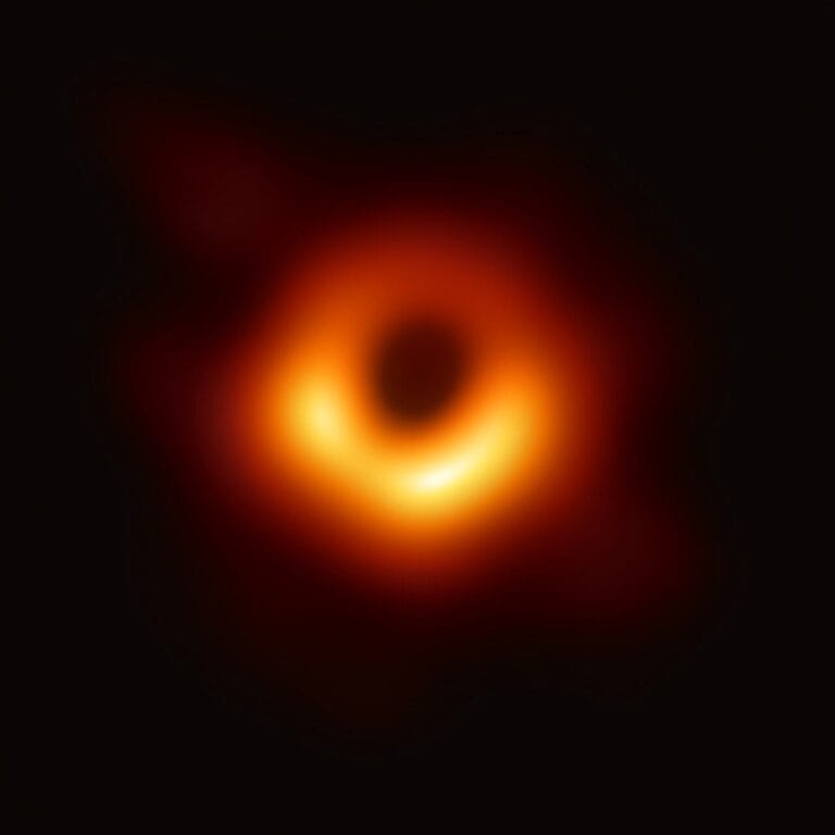 Cientistas propõem estrela dentro de um buraco negro