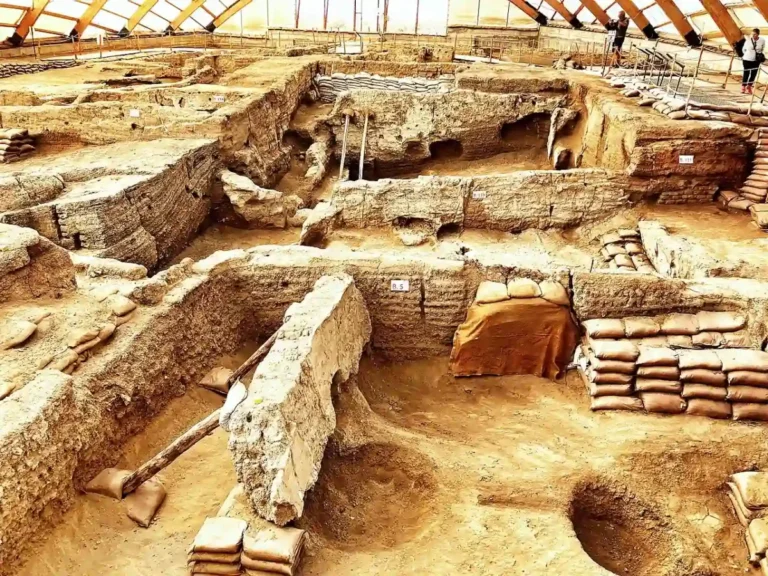 Çatalhöyük: Estudo revela segredos da sobrevivência milenar