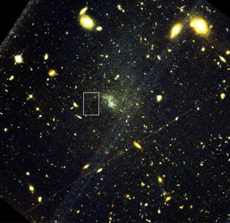Astrônomos identificam estrutura estelar em UGC 9050-Dw1
