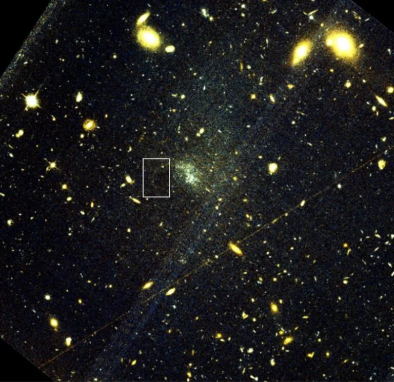 Astrônomos identificam estrutura estelar em UGC 9050-Dw1