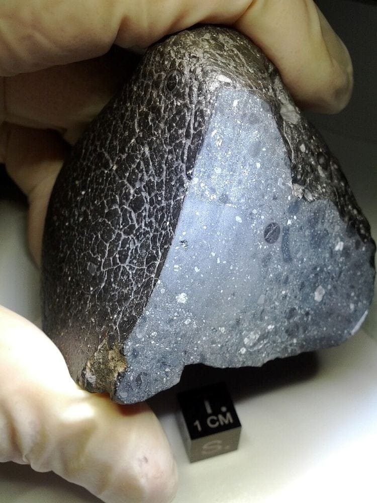 Meteorito de Marte revela água antiga na crosta do planeta