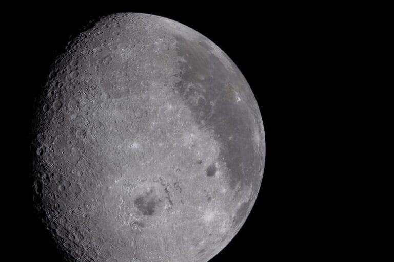 Cientistas desenvolvem método para detectar gelo na Lua