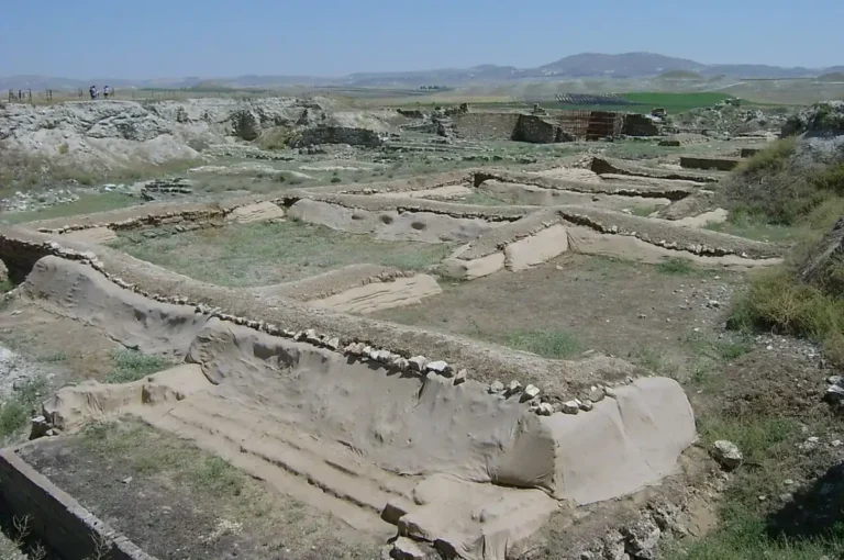 Estudo de anéis de árvores data cidade antiga de Gordion