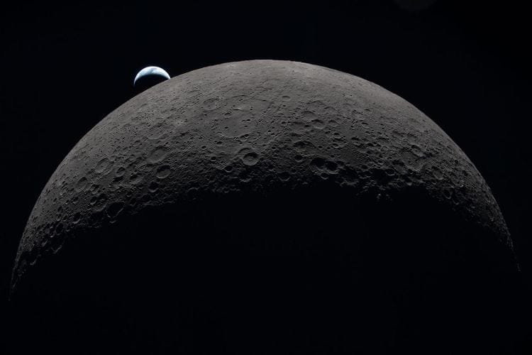 Micro-organismos de astronautas podem sobreviver no polo lunar