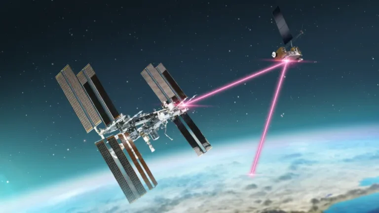 Satélites de laser em órbita alta podem guiar viajantes lunares