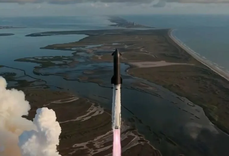 SpaceX realiza primeiro voo orbital do foguete Starship
