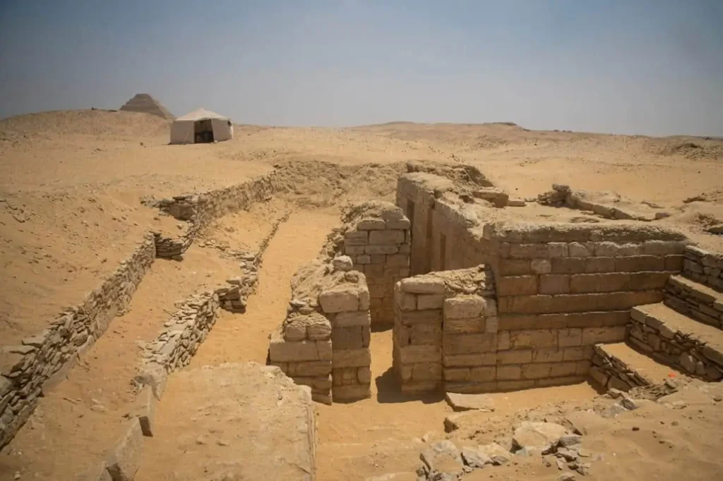 mastaba paintings tomb saqqara egypt
