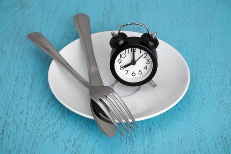 Estudo revela que alimentação restrita no tempo ajuda na perda de peso
