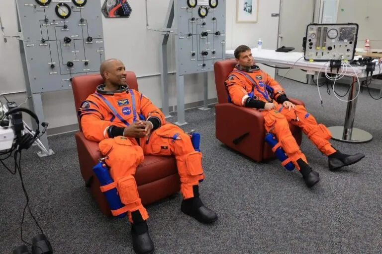 Astronautas da Artemis II assumem novos papéis na NASA