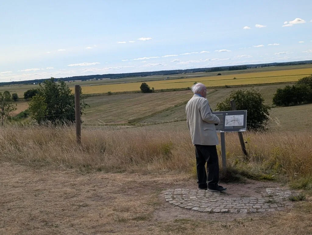 Goran Henricksson looking out onto the plain surrounding the ancient Goth burial grounds. Credit: Bruce Dorminey
