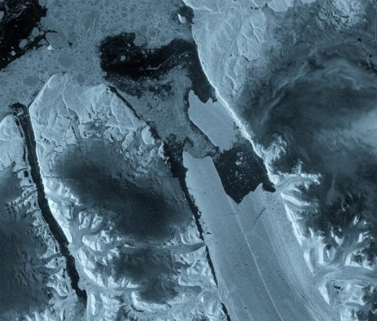 Glaciar Petermann perde bloco de gelo do tamanho de Manhattan