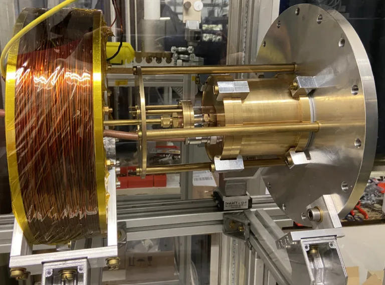 Novo motor de plasma utiliza ar para propulsão de satélites