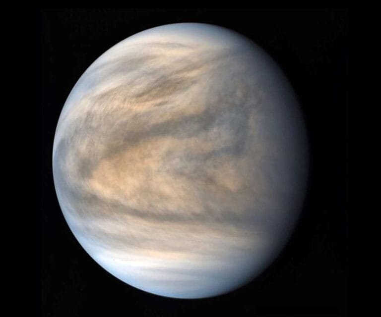 Estudo revela novas características das nuvens de Vênus