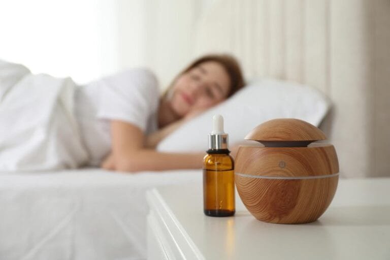 Estudo investiga óleo de raízes de Hinoki como auxílio para o sono