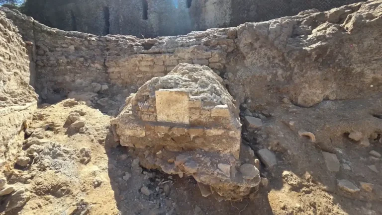 Inscrição de 1.900 anos revela culto a deus romano do relâmpago
