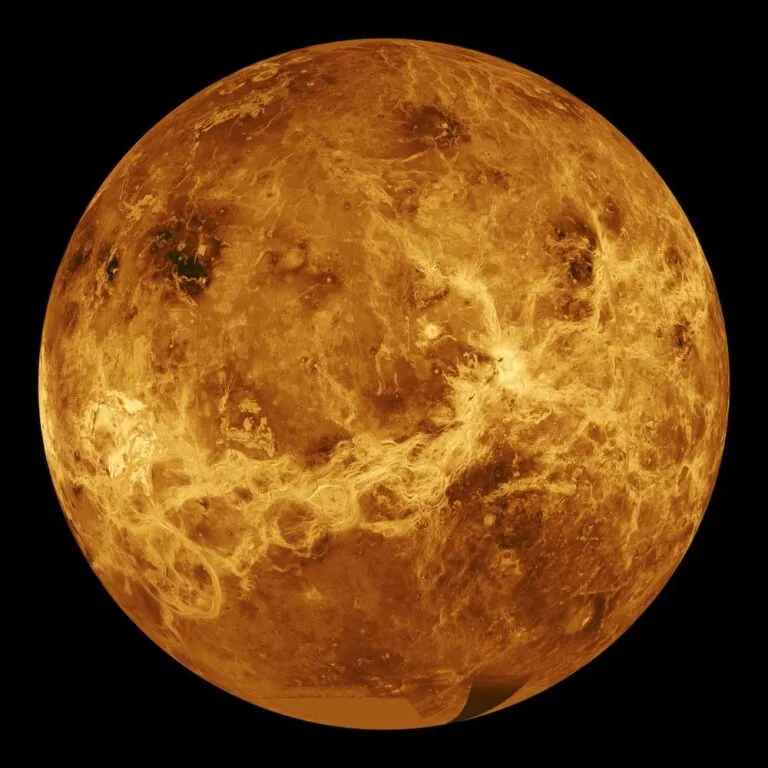 Estudo sugere que Vênus pode ter perdido uma lua antiga