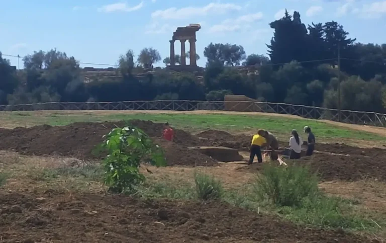 Arqueólogos descobrem bairro grego perdido na Sicília