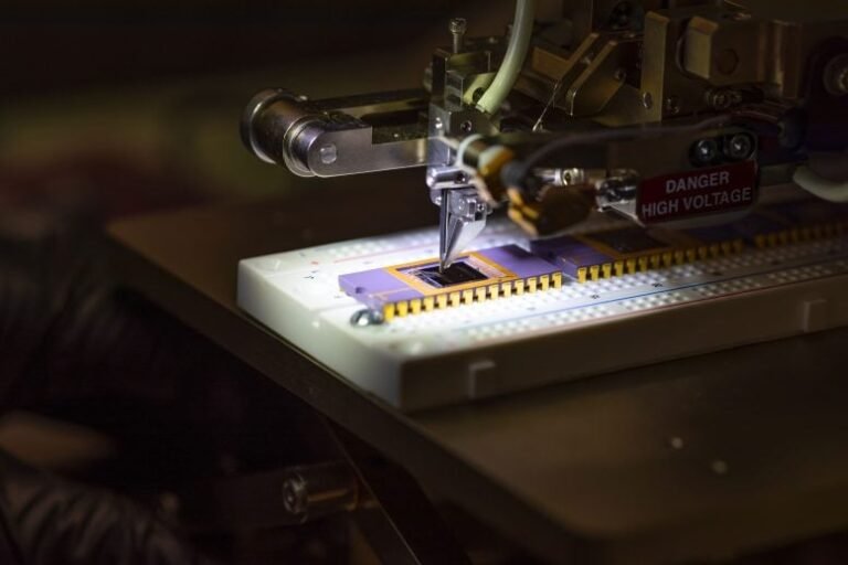 Cientistas criam sensor que se autoalimenta com campos magnéticos