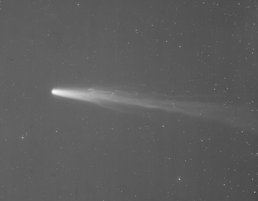 Halley's Comet, imaged from Arequipa Observatory in Peru in 1910. Credit: Public Domain.