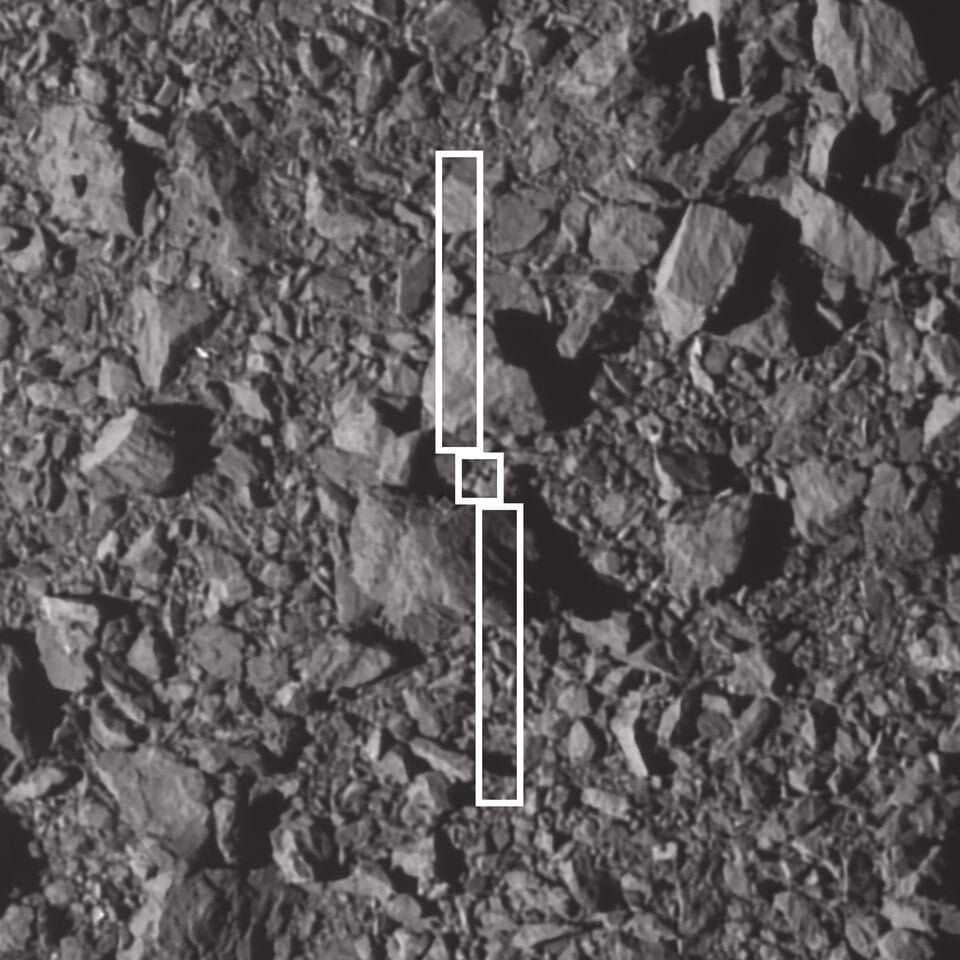 DART's impact footprint across the surface of Dimorphos. Credit: NASA.