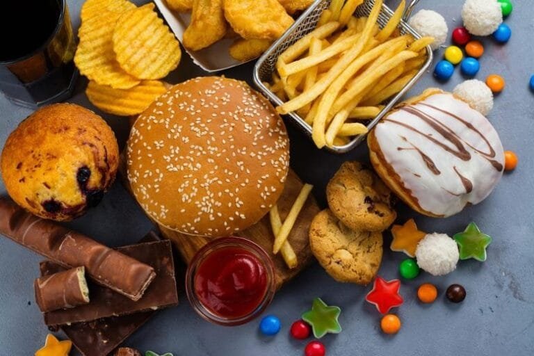 Alto consumo de alimentos ultraprocessados aumenta riscos à saúde