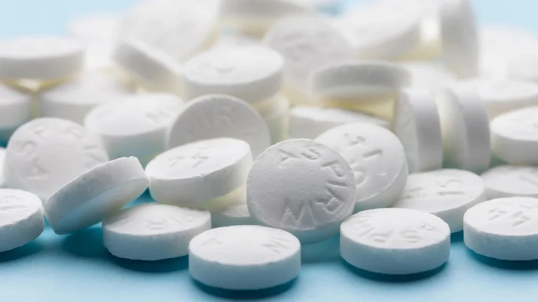 Aspirina em baixa dose reduz risco de demência em 70%