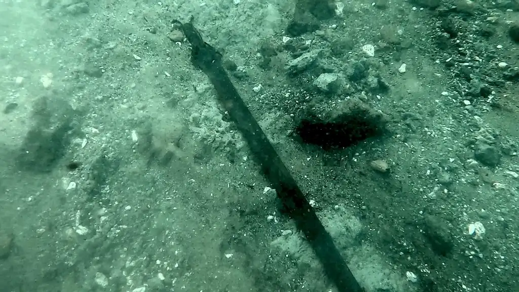 Bronze Age sword Italian lake