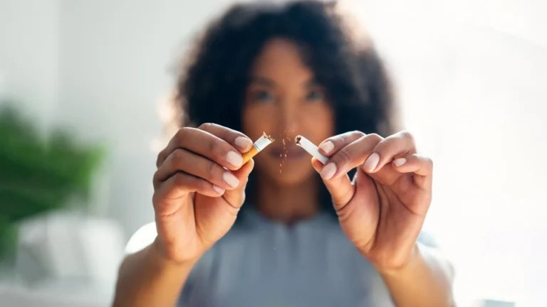 E-cigarros são mais eficazes que métodos tradicionais para parar de fumar